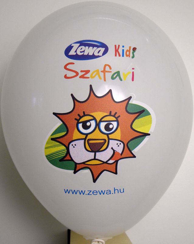 CMYK print on a balloon: Zewa